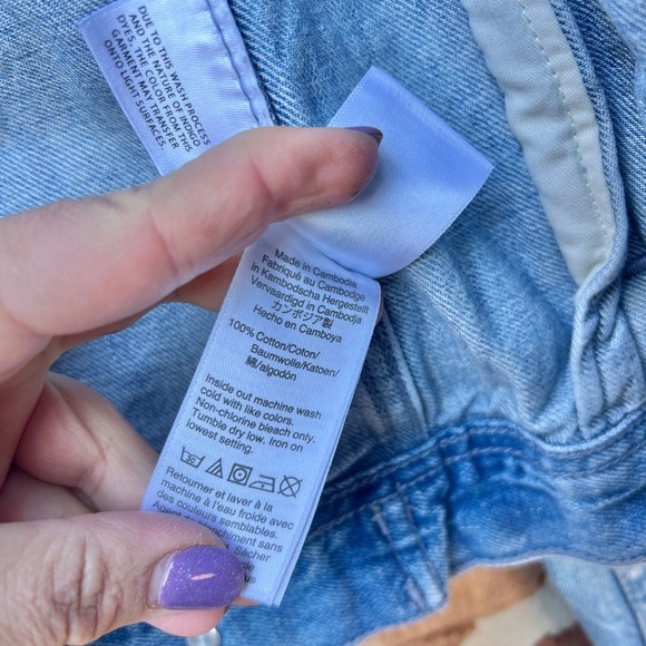 J. Crew New Classic Denim Jacket in Bianca Wash - Picture 12 of 13